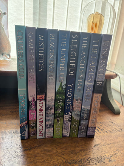 Cruisers Club - Hardback