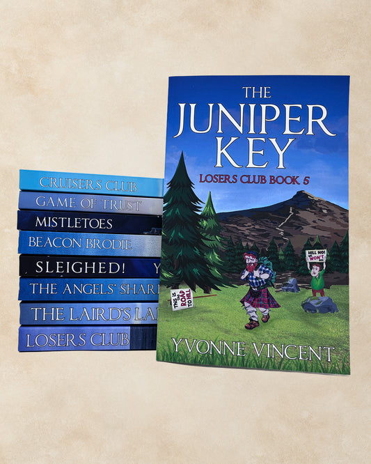The Juniper Key: A Losers Club Murder Mystery (Book 5)